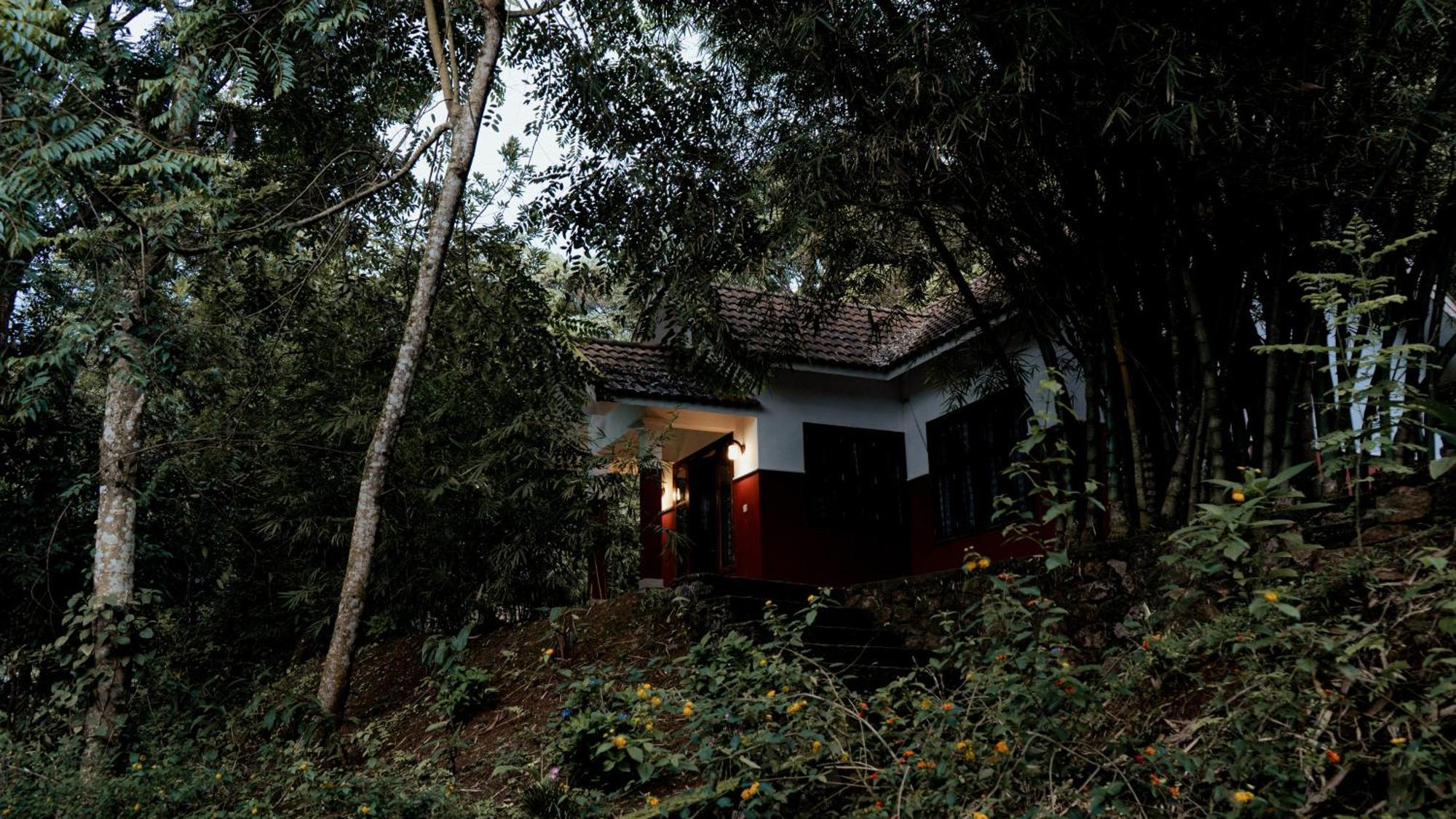 Vythiri Holiday Resort, Wayanad 외부 사진