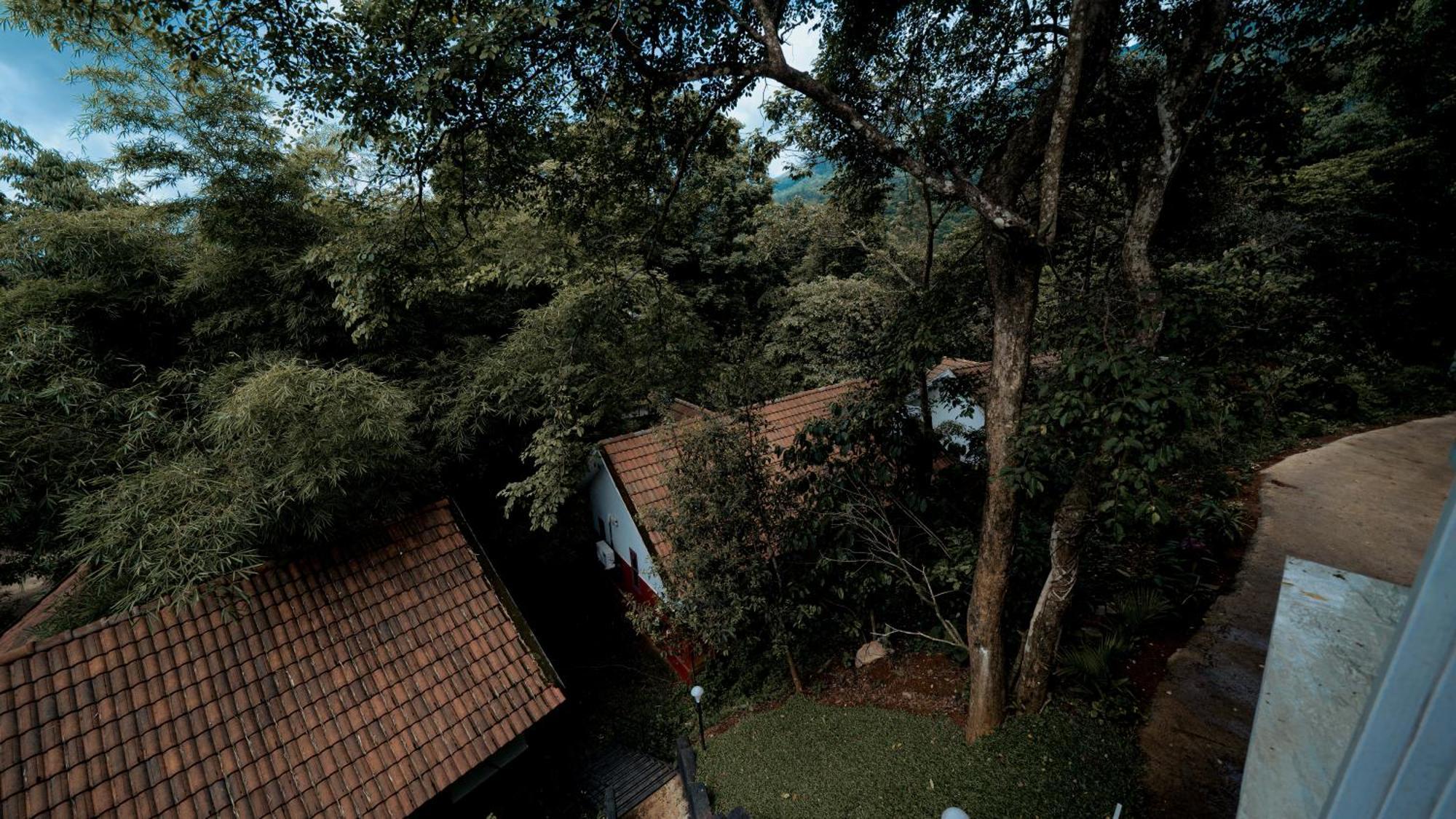 Vythiri Holiday Resort, Wayanad 외부 사진