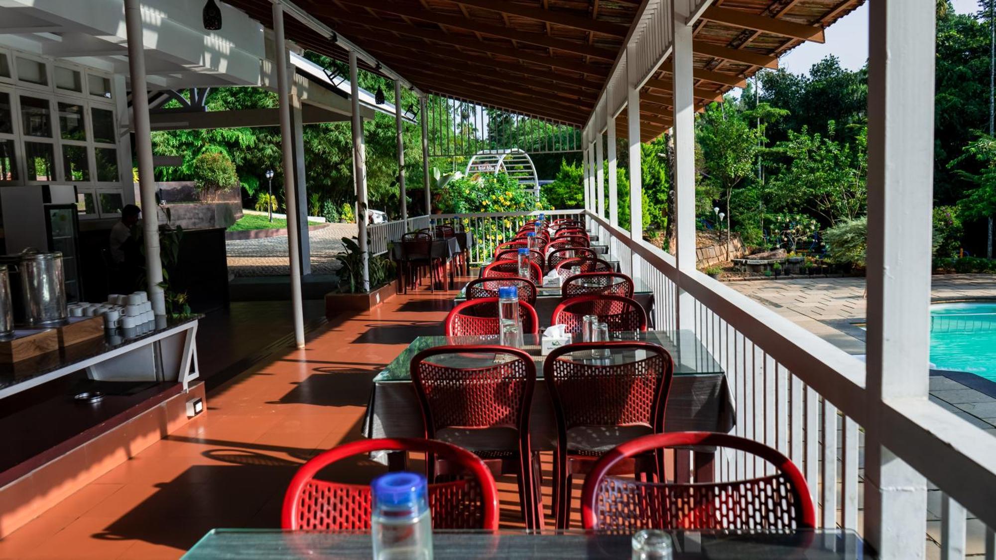 Vythiri Holiday Resort, Wayanad 외부 사진